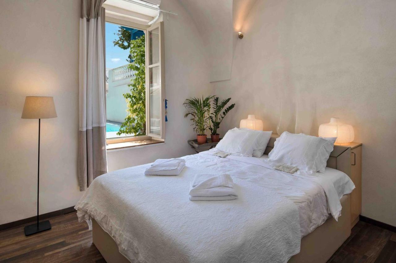Sandandstone Villa Santorini ميغالوخوري المظهر الخارجي الصورة